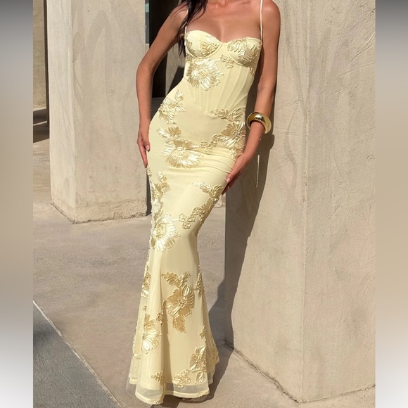 Nefertiti Maxi Dress - Picture 1 of 5
